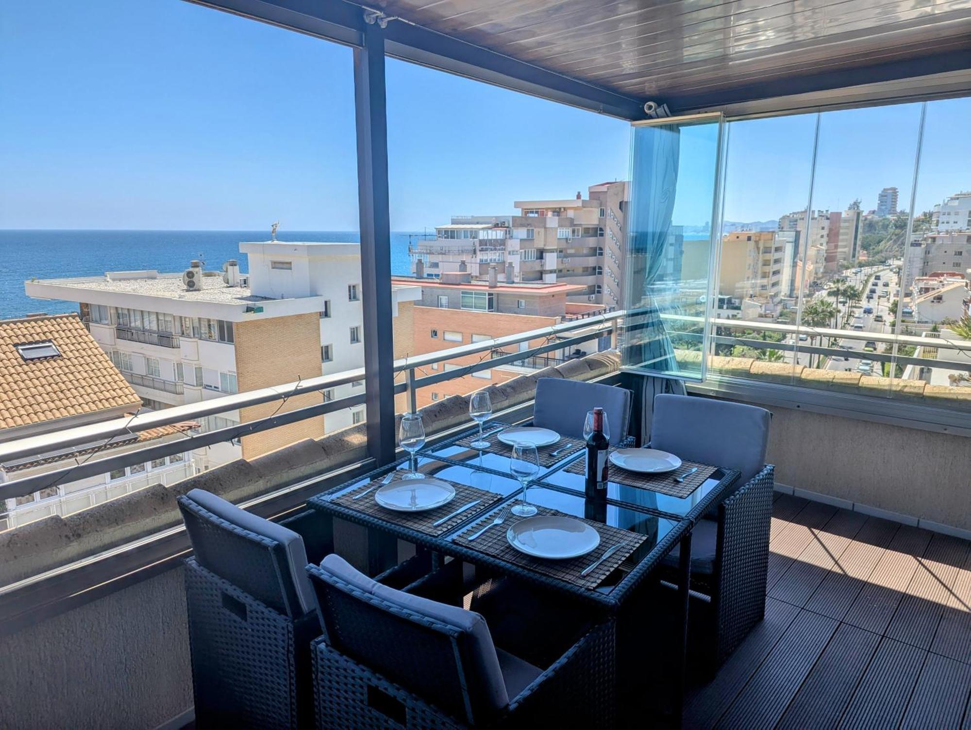 Apartamento Modern Penthouse - 1 Min From The *